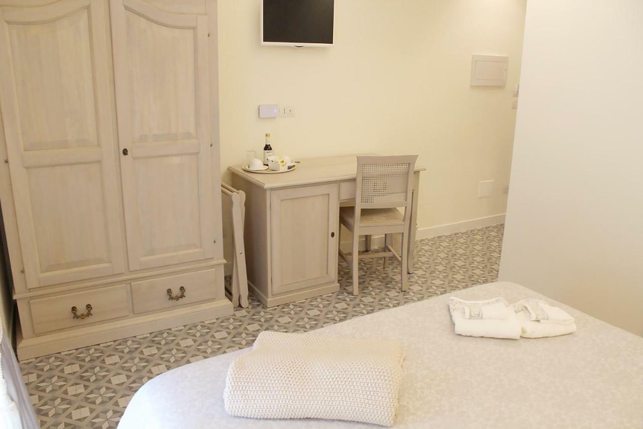 Estlevante B&B Vieste Buitenkant foto
