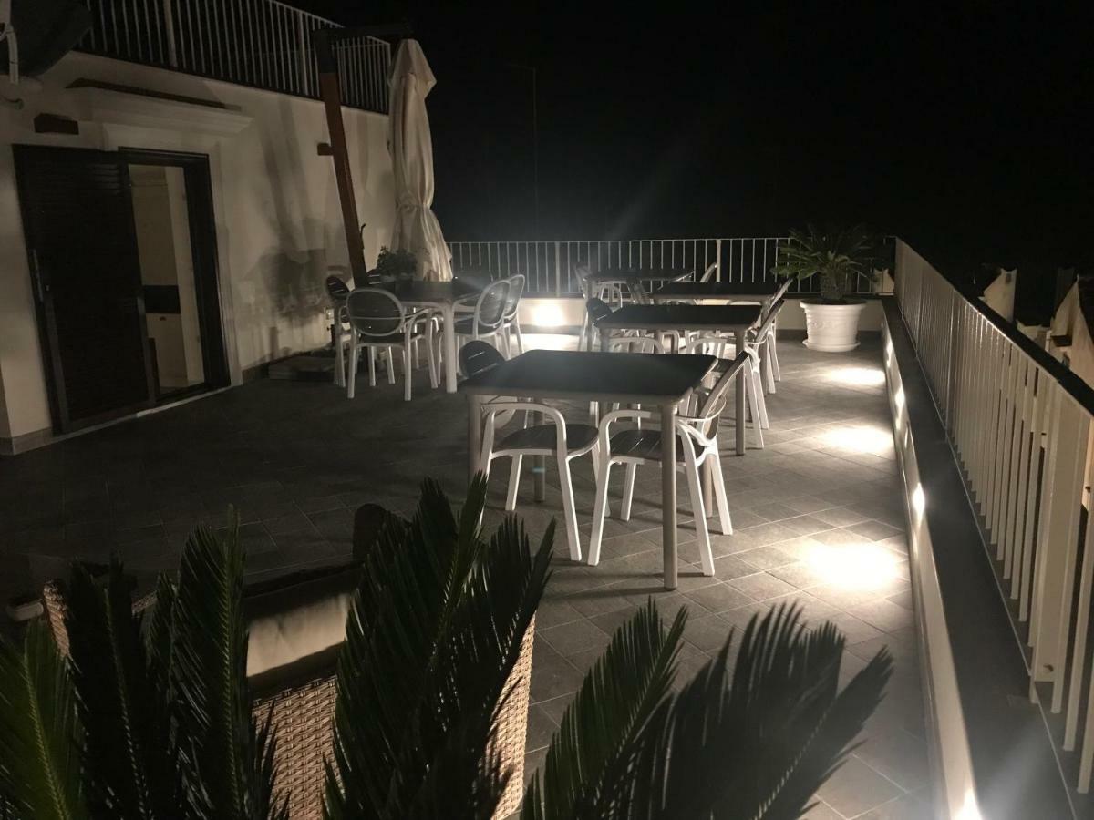 Estlevante B&B Vieste Buitenkant foto